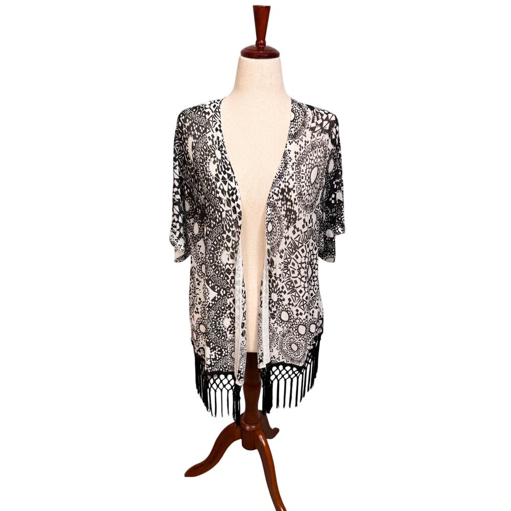 Chico's Medallion print black white short sleeve  fringe cardigan boho Sz 1 US M